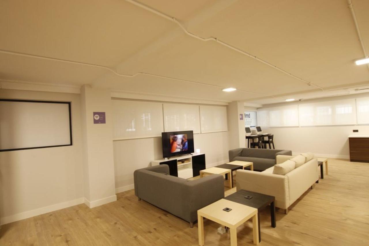 Bilbao Metropolitan Hostel By Bossh Hotels Екстер'єр фото