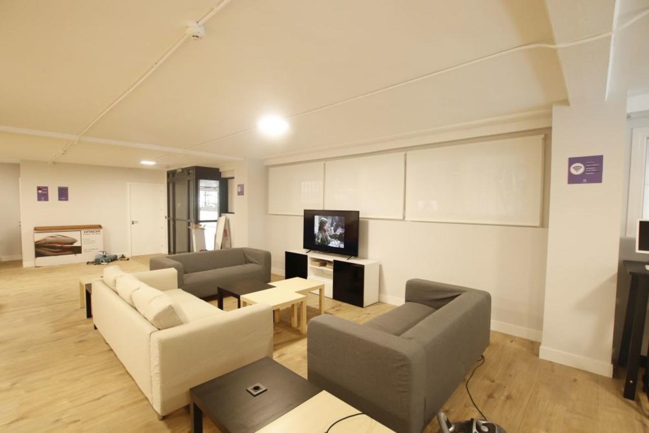 Bilbao Metropolitan Hostel By Bossh Hotels Екстер'єр фото