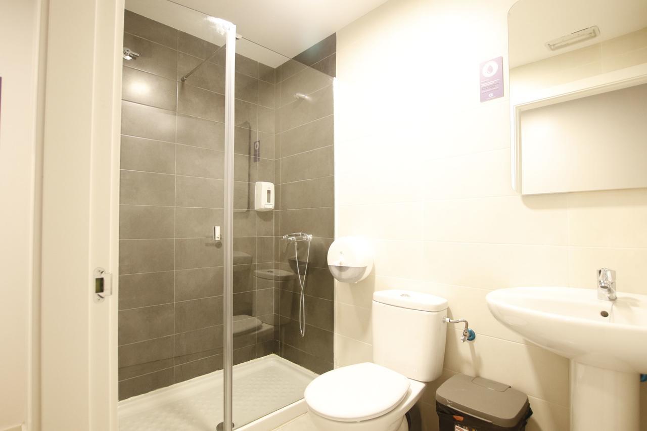Bilbao Metropolitan Hostel By Bossh Hotels Екстер'єр фото